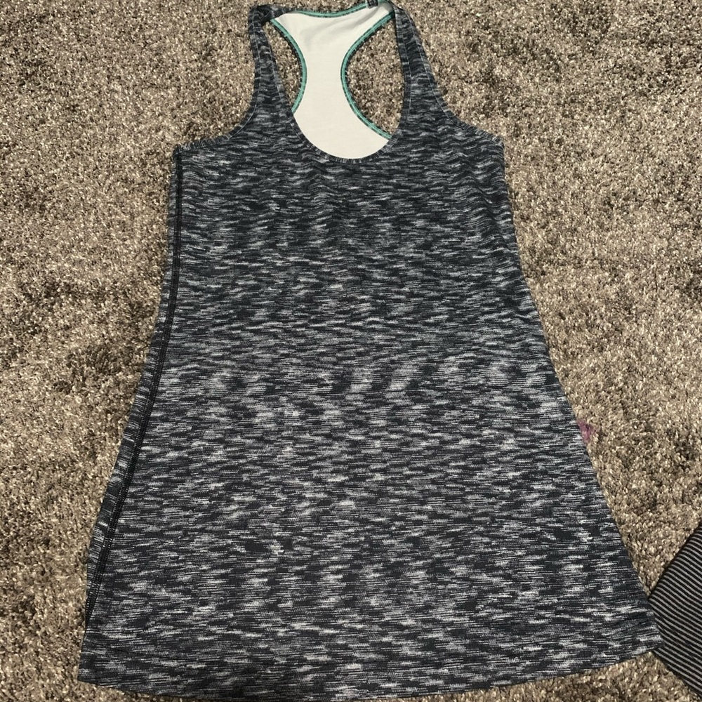 Super cute Lululemon tank top